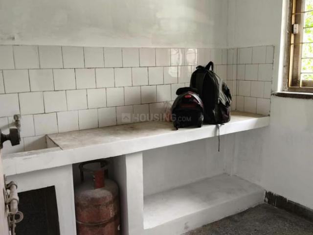 2 BHK Apartment in Kalighat for resale Kolkata. The reference number is 21304144