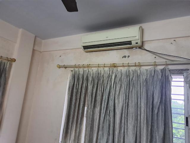 2 BHK Apartment in Kalighat for resale Kolkata. The reference number is 21381601