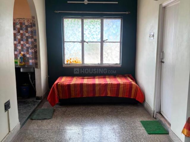 2 BHK Apartment in Kalikapur, EM Bypass for rent Kolkata. The reference number is 21137075