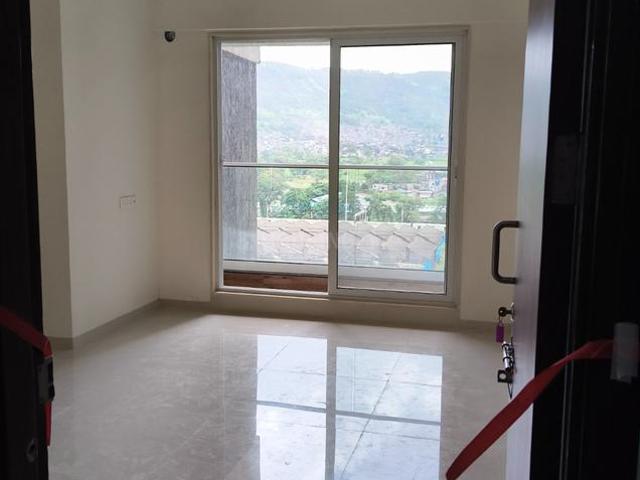 2 BHK Apartment in Kalwa for rent Thane. The reference number is 21055328