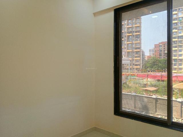 2 BHK Apartment in Kalyan East for resale Kalyan. The reference number is 19798289