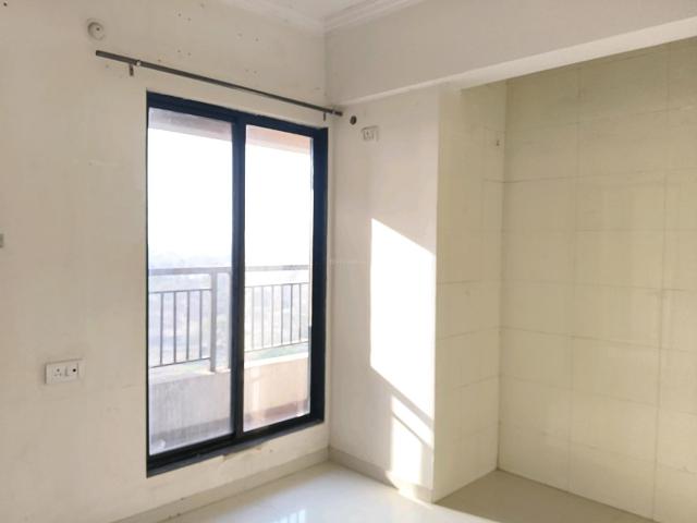2 BHK Apartment in Kalyan West for rent Kalyan. The reference number is 19801854
