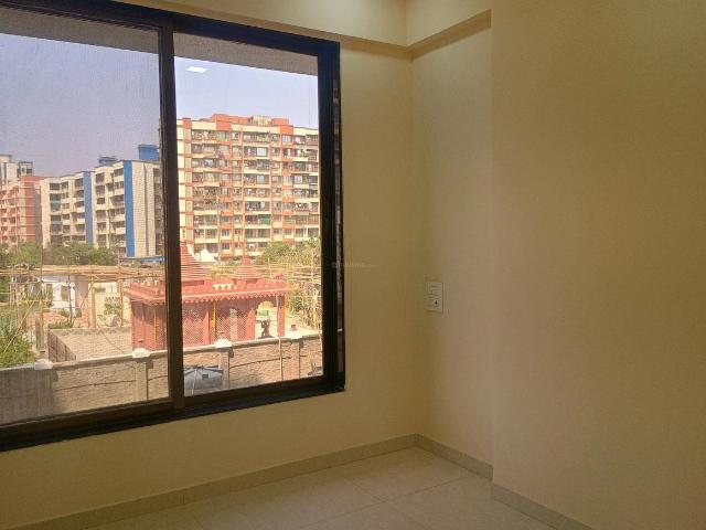 2 BHK Apartment in Kalyan West for resale Kalyan. The reference number is 18703364