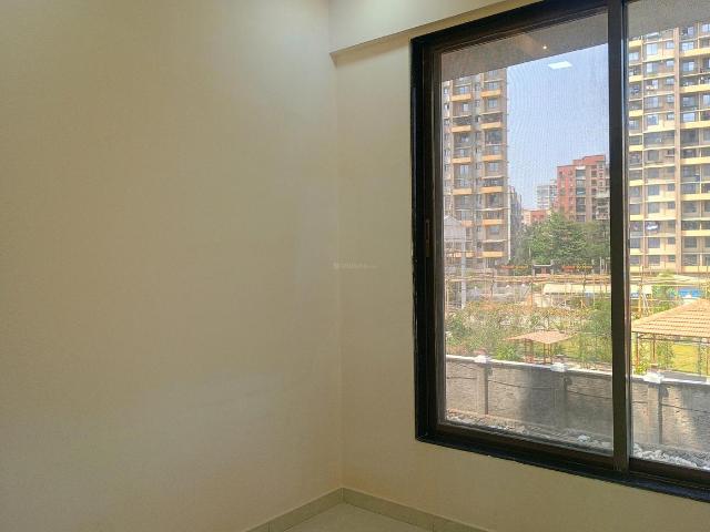 2 BHK Apartment in Kalyan West for resale Kalyan. The reference number is 18355234