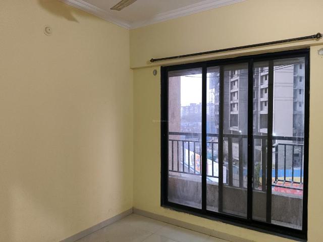 2 BHK Apartment in Kalyan West for resale Kalyan. The reference number is 19852252