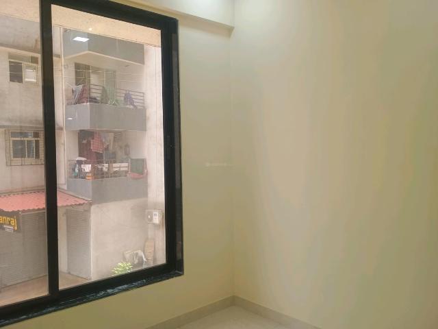 2 BHK Apartment in Kalyan West for resale Kalyan. The reference number is 19867607