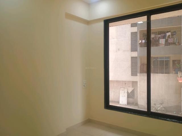 2 BHK Apartment in Kalyan West for resale Kalyan. The reference number is 19867677