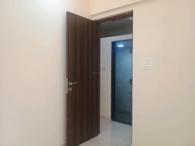 2 BHK Apartment in Kalyan West for resale Kalyan. The reference number is 19867083