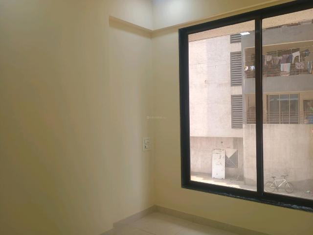 2 BHK Apartment in Kalyan West for resale Kalyan. The reference number is 19867219