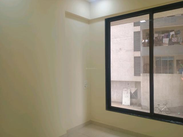 2 BHK Apartment in Kalyan West for resale Kalyan. The reference number is 19869496