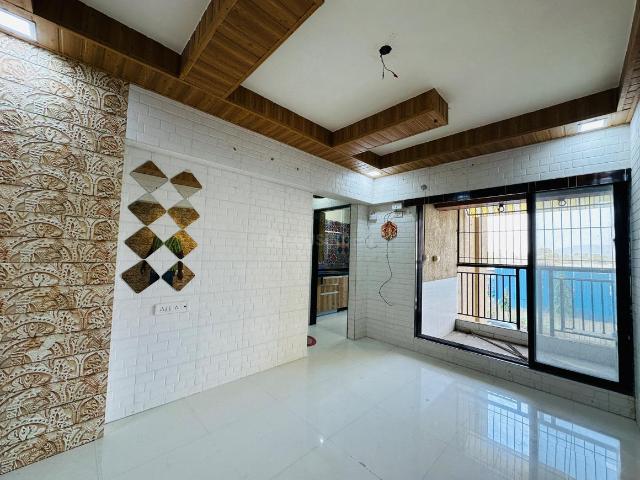 2 BHK Apartment in Kalyan West for resale Kalyan. The reference number is 20640188