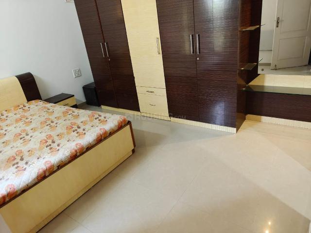 2 BHK Apartment in Kalyani Nagar for rent Pune. The reference number is 20372325
