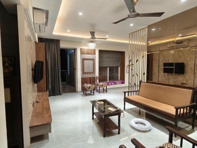 2 BHK Apartment in Kalyani Nagar for rent Pune. The reference number is 20588191