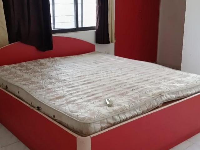 2 BHK Apartment in Kalyani Nagar for rent Pune. The reference number is 20653328