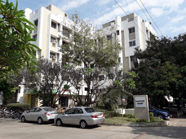 2 BHK Apartment in Kalyani Nagar for rent Pune. The reference number is 21003214