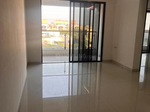 2 BHK Apartment in Kalyani Nagar for resale Pune. The reference number is 20873175