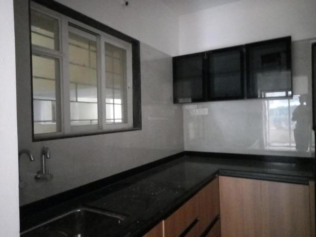 2 BHK Apartment in Kalyani Nagar for resale Pune. The reference number is 9814576