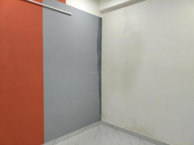 2 BHK Apartment in Kambakshpur for resale Noida. The reference number is 20165191
