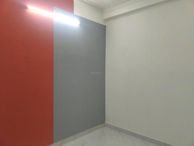2 BHK Apartment in Kambakshpur for resale Noida. The reference number is 20695564
