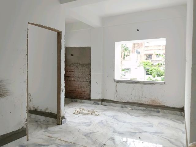 2 BHK Apartment in Kamdahari for resale Kolkata. The reference number is 20610470