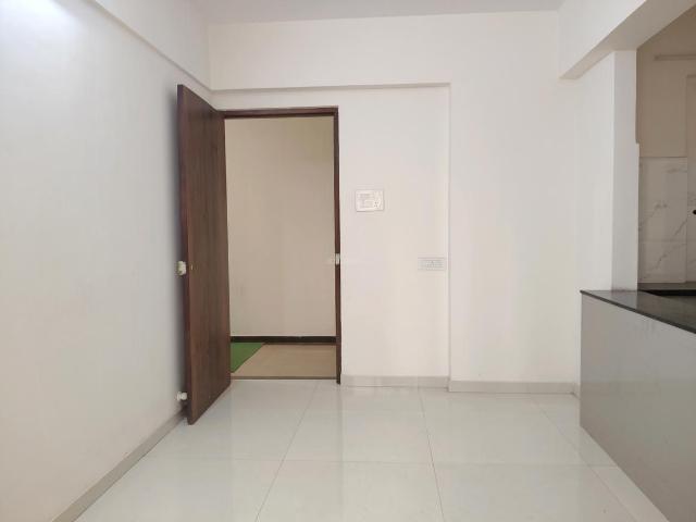 2 BHK Apartment in Kamothe for resale Navi Mumbai. The reference number is 21034405