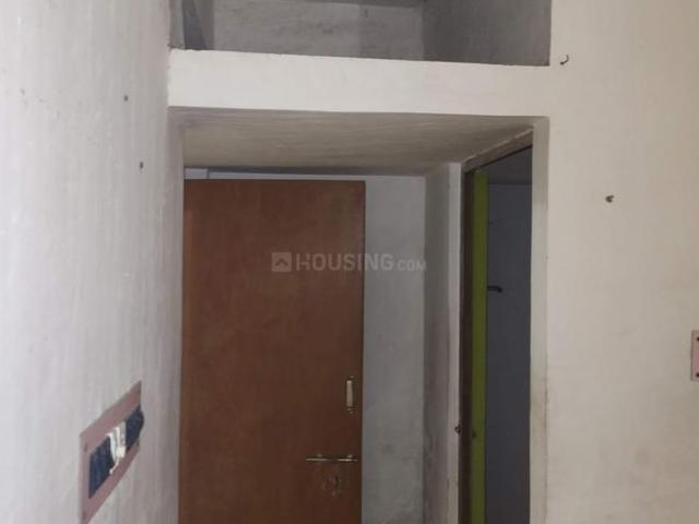 2 BHK Apartment in Kanchrapara for rent North 24 Parganas District. The reference number is 19213176