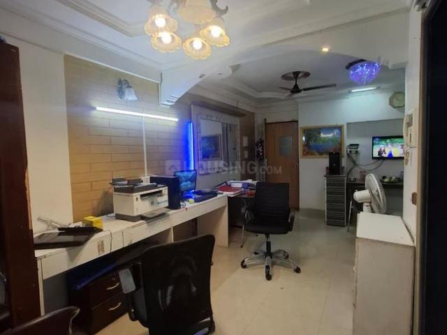 2 BHK Apartment in Kandivali East for rent Mumbai. The reference number is 18073433