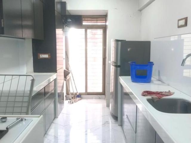 2 BHK Apartment in Kandivali East for rent Mumbai. The reference number is 18125290