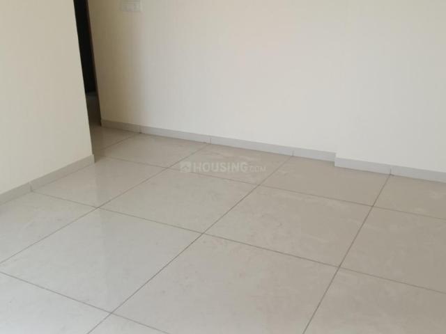 2 BHK Apartment in Kandivali East for rent Mumbai. The reference number is 18237561