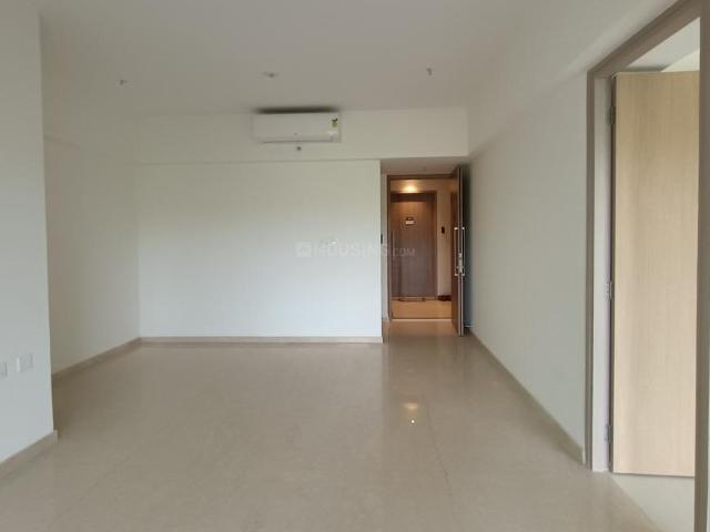 2 BHK Apartment in Kandivali East for rent Mumbai. The reference number is 18400361