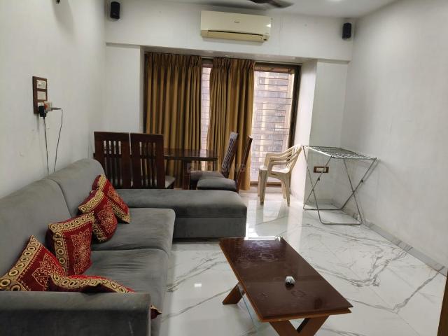 2 BHK Apartment in Kandivali East for rent Mumbai. The reference number is 18471306
