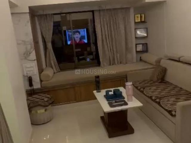 2 BHK Apartment in Kandivali East for rent Mumbai. The reference number is 18707241