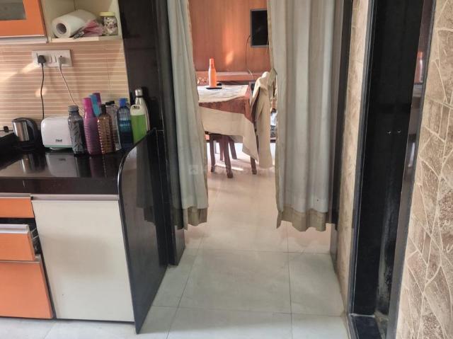 2 BHK Apartment in Kandivali East for rent Mumbai. The reference number is 19257328