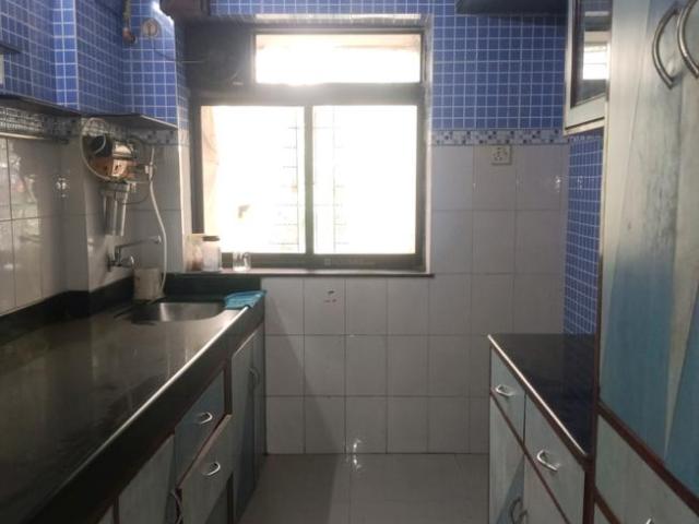 2 BHK Apartment in Kandivali East for rent Mumbai. The reference number is 19365064