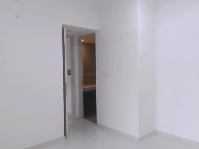 2 BHK Apartment in Kandivali East for rent Mumbai. The reference number is 19432908