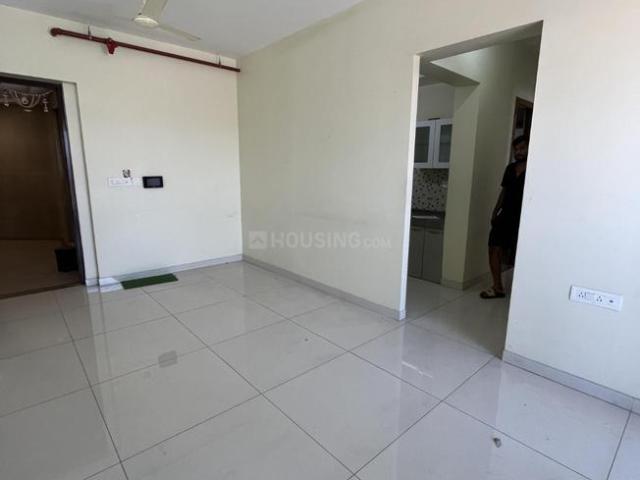 2 BHK Apartment in Kandivali East for rent Mumbai. The reference number is 19879914