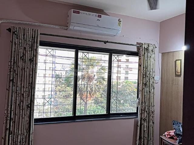 2 BHK Apartment in Kandivali East for rent Mumbai. The reference number is 19882353