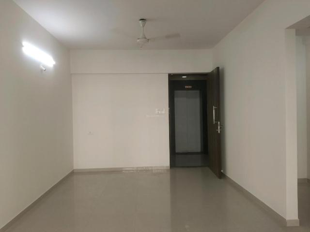 2 BHK Apartment in Kandivali East for rent Mumbai. The reference number is 19970653