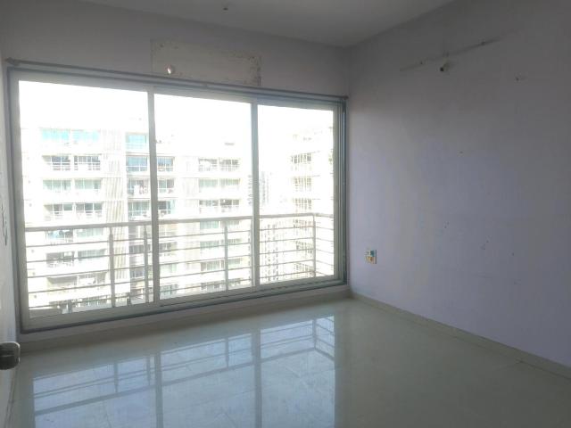 2 BHK Apartment in Kandivali East for rent Mumbai. The reference number is 20026235