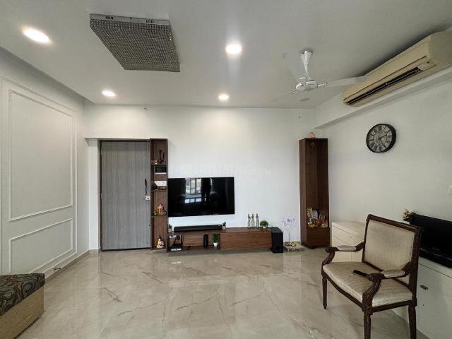 2 BHK Apartment in Kandivali East for rent Mumbai. The reference number is 20103424