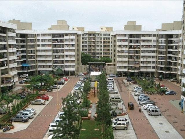 2 BHK Apartment in Kandivali East for rent Mumbai. The reference number is 20103839