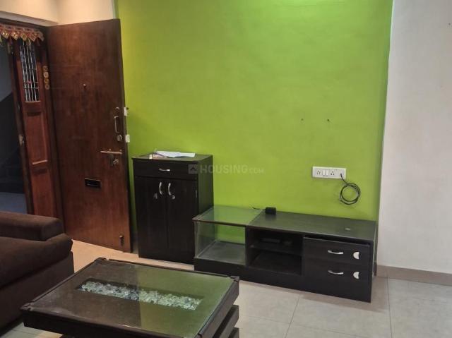 2 BHK Apartment in Kandivali East for rent Mumbai. The reference number is 20115663