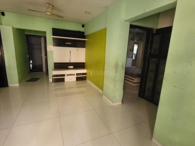 2 BHK Apartment in Kandivali East for rent Mumbai. The reference number is 20223381