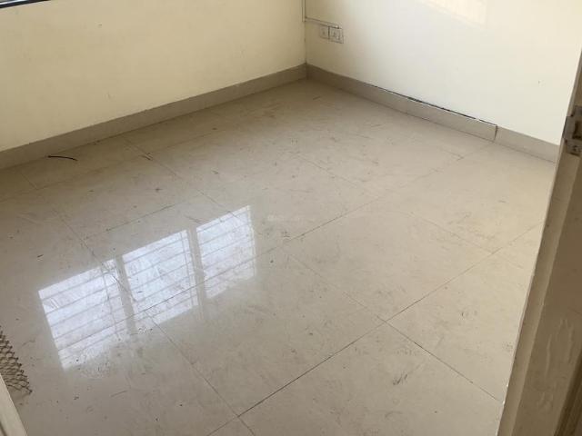 2 BHK Apartment in Kandivali East for rent Mumbai. The reference number is 20230174