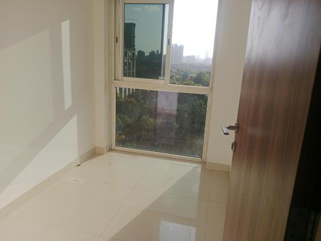 2 BHK Apartment in Kandivali East for rent Mumbai. The reference number is 20332773