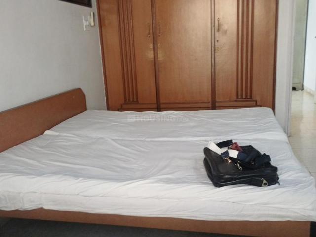2 BHK Apartment in Kandivali East for rent Mumbai. The reference number is 20348951