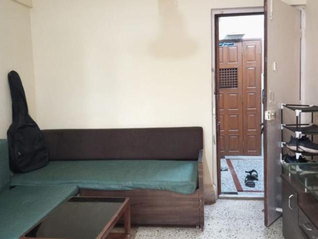 2 BHK Apartment in Kandivali East for rent Mumbai. The reference number is 20392267