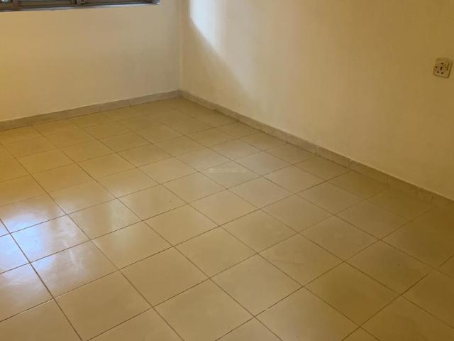 2 BHK Apartment in Kandivali East for rent Mumbai. The reference number is 20393130