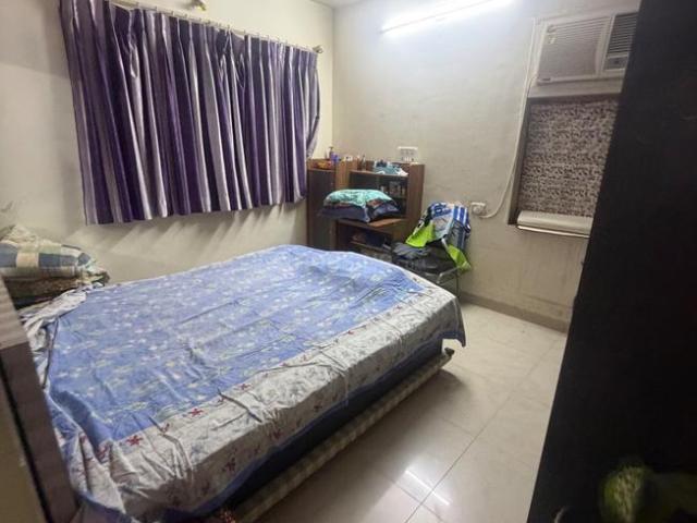2 BHK Apartment in Kandivali East for rent Mumbai. The reference number is 20437203