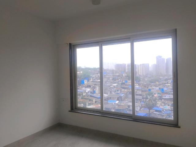 2 BHK Apartment in Kandivali East for rent Mumbai. The reference number is 20449017
